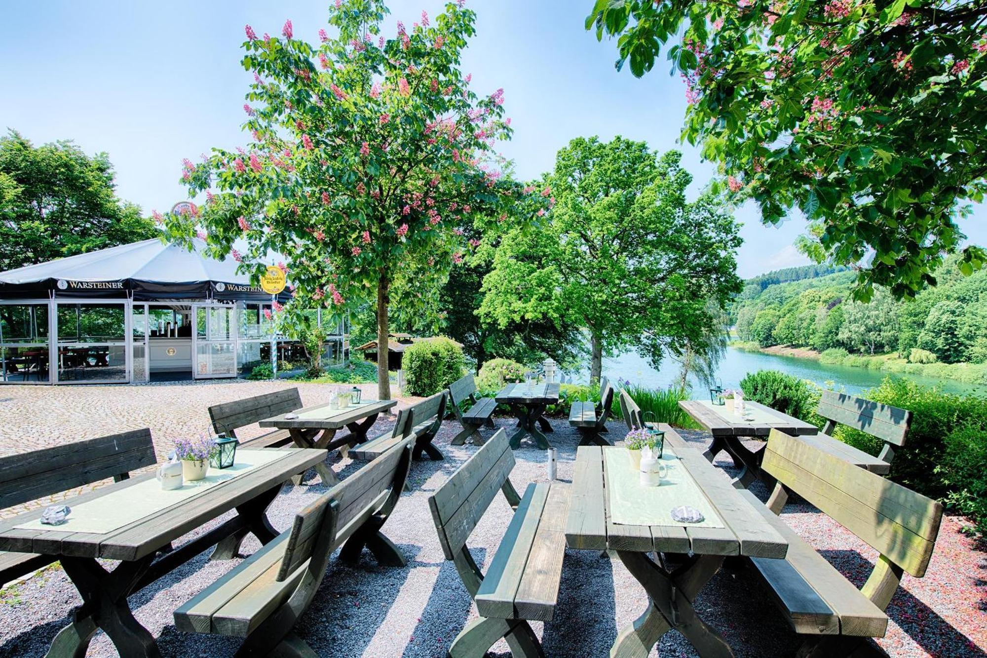 Welcome Hotel Meschede Hennesee Exterior foto